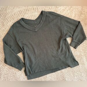 Aerie Wonder Textured V-Neck Pullover Oversized Sweatshirt